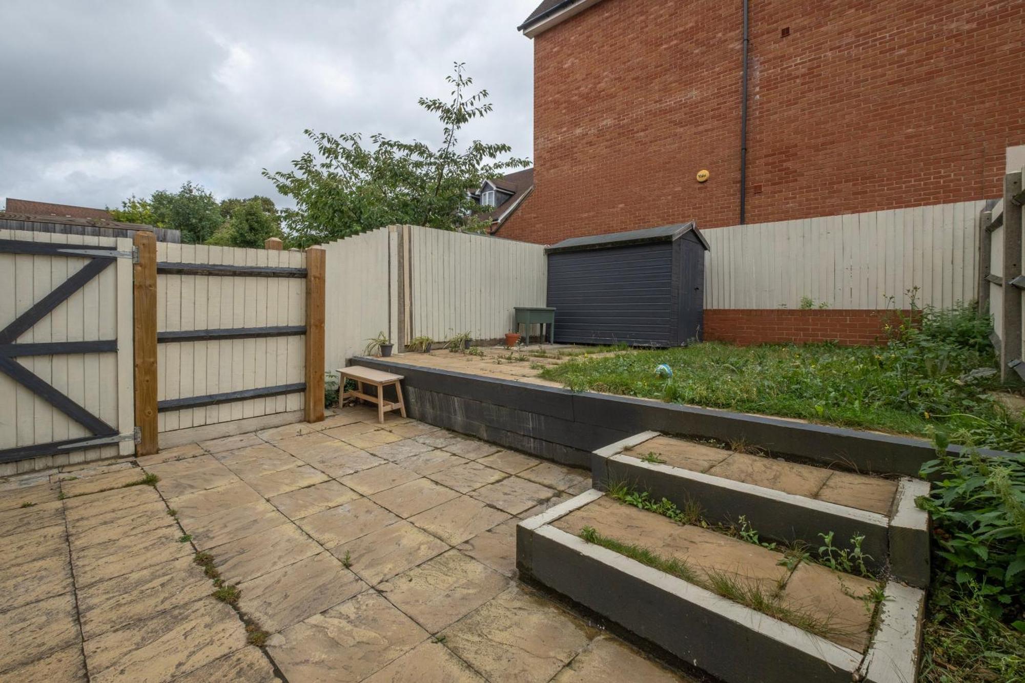 Foxherne 5Bdr 3Ba Serviced House With Parking - Slough By 360Stays Bagian luar foto